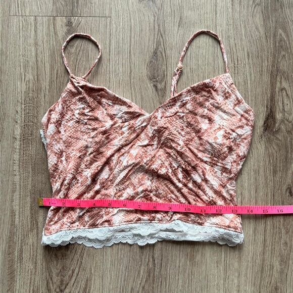 Victoria’s Secret Pink and white lace cami top Size Small - Picture 5 of 5